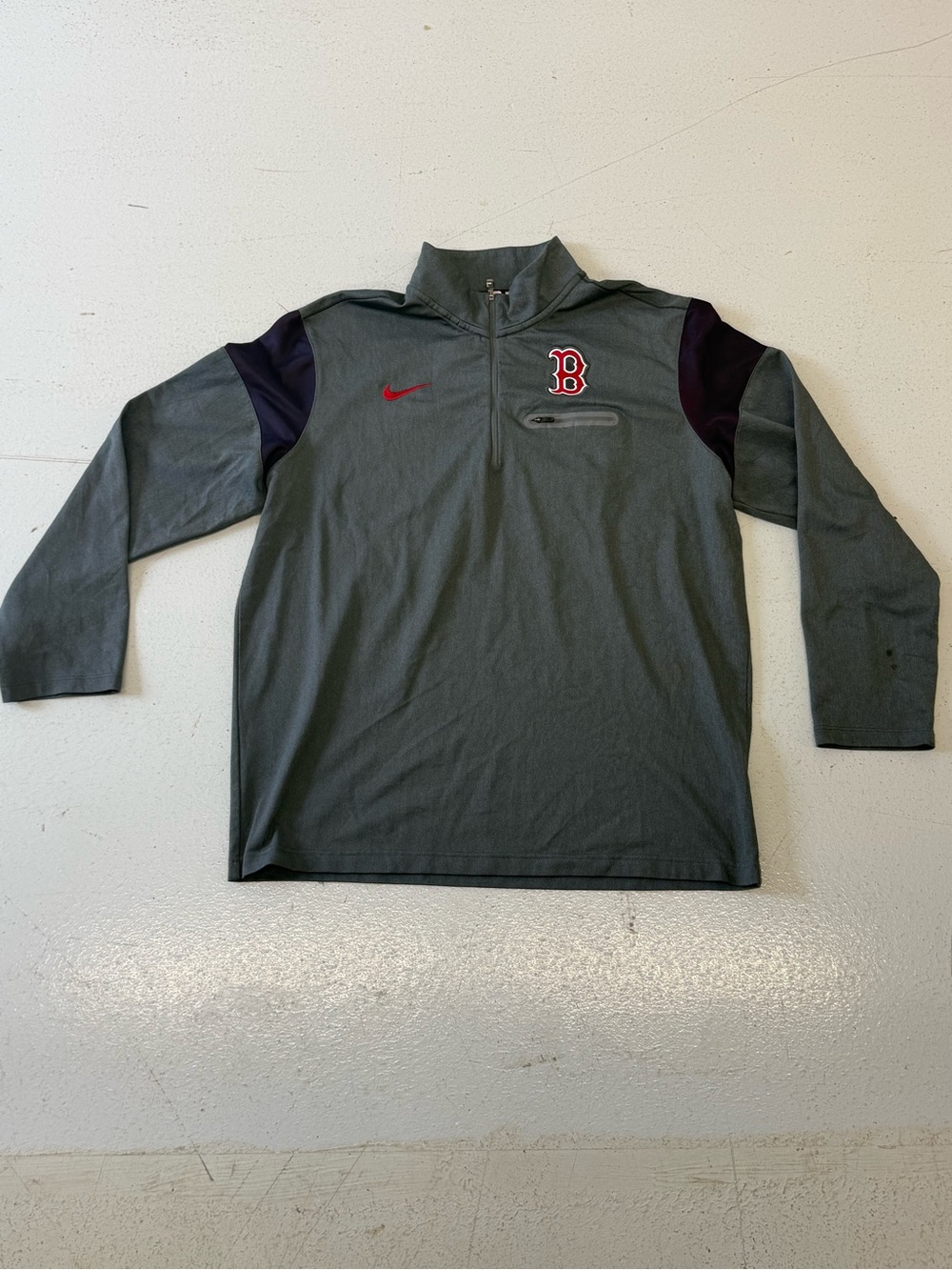 Nike Boston Redsox Gray Athletic Full-Zip Hoodie with Branded Trim